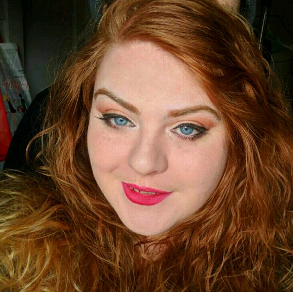 Meet your Posher, Kayla